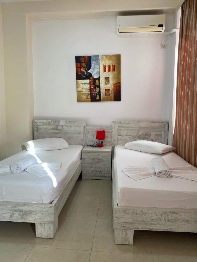 Apartamente Berti'S Garden Sarande Exterior photo