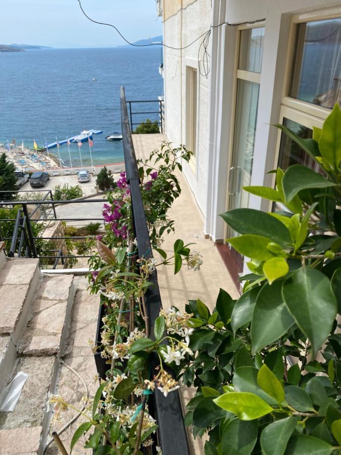 Apartamente Berti'S Garden Sarande Exterior photo